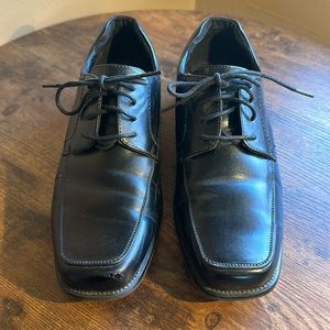 Black boys/mens dress shoe